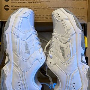 Avia Leather Sneakers NIB Women 6.5